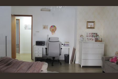 Casa à venda com 280m², 3 quartos e 3 vagasSuíte 1