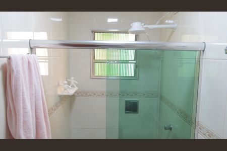 Casa à venda com 280m², 3 quartos e 3 vagasBanheiro da Suíte 1