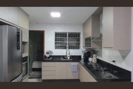 Casa à venda com 280m², 3 quartos e 3 vagasCozinha