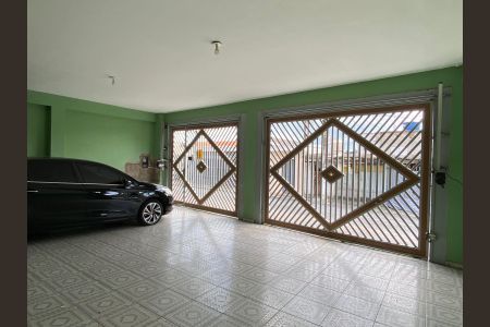 Casa à venda com 280m², 3 quartos e 3 vagasGaragem