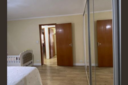 Casa à venda com 280m², 3 quartos e 3 vagasSuíte 2