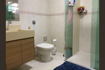 Casa à venda com 280m², 3 quartos e 3 vagasBanheiro da Suíte 2