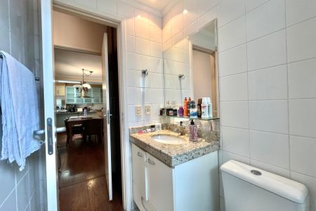 Apartamento para alugar com 173m², 3 quartos e 3 vagas Apartamento para alugar com 173m², 3 quartos e 3 vagasBanheiro da Suíte 3