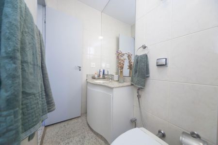 Apartamento à venda com 68m², 2 quartos e 1 vagaBanheiro suite 2