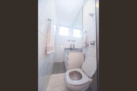 Apartamento à venda com 68m², 2 quartos e 1 vagabanheiro suite 1