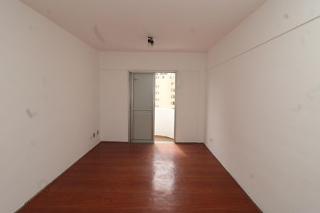 Sala/Quarto de kitnet/studio para alugar com 1 quarto, 27m² em Liberdade, São Paulo