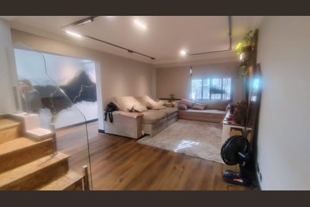 Sala  de casa à venda com 4 quartos, 110m² em Vila Augusta, Guarulhos