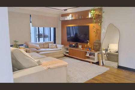 Sala  de casa à venda com 4 quartos, 110m² em Vila Augusta, Guarulhos