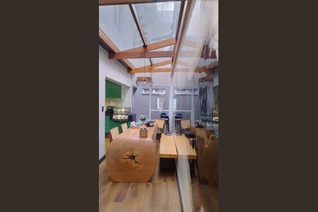 Casa à venda com 110m², 4 quartos e sem vaga Casa à venda com 110m², 4 quartos e sem vagaCozinha
