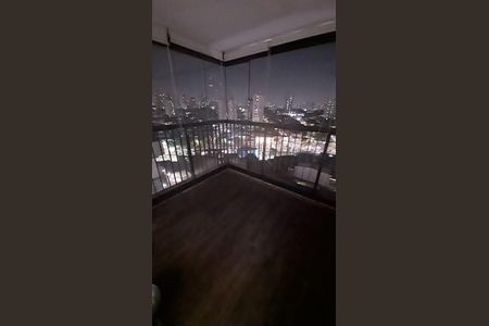Apartamento à venda com 70m², 3 quartos e 2 vagasVaranda