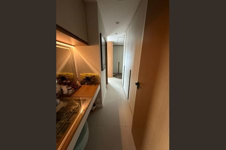 Apartamento à venda com 149m², 3 quartos e 2 vagasCorredor