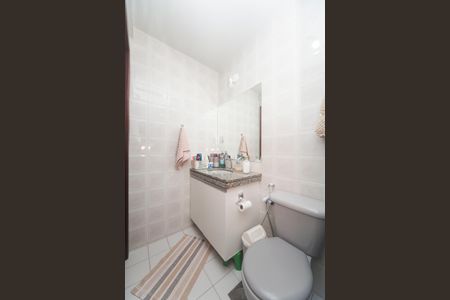 Apartamento à venda com 119m², 3 quartos e 2 vagasBanheiro suite 