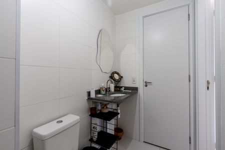 Apartamento para alugar com 34m², 2 quartos e sem vagaBanheiro