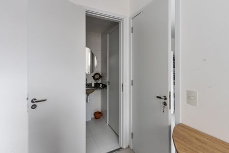 Quarto 1 de apartamento para alugar com 2 quartos, 34m² em Lapa de Baixo, São Paulo