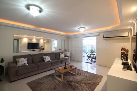 Apartamento à venda com 240m², 4 quartos e 2 vagasSala 2