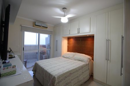 Apartamento à venda com 240m², 4 quartos e 2 vagasQuarto 4