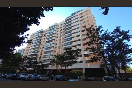 Apartamento à venda com 240m², 4 quartos e 2 vagasFachada
