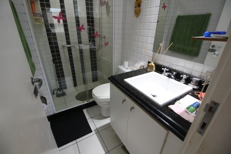 Apartamento à venda com 240m², 4 quartos e 2 vagasQuarto 3 - Suíte
