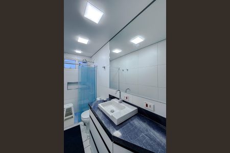 Apartamento à venda com 52m², 1 quarto e 2 vagasBanheiro da Suíte