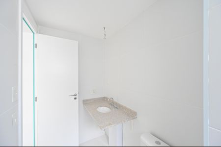 Apartamento à venda com 169m², 3 quartos e 4 vagasBanheiro da Suíte 2