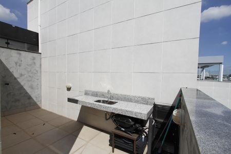 Apartamento à venda com 120m², 2 quartos e 3 vagasCobertura