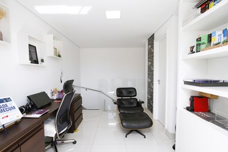 Apartamento à venda com 120m², 2 quartos e 3 vagasCobertura