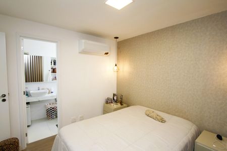 Apartamento à venda com 120m², 2 quartos e 3 vagasQuarto 2 - Suíte