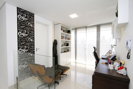 Apartamento à venda com 120m², 2 quartos e 3 vagasCobertura