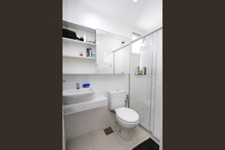 Apartamento à venda com 120m², 2 quartos e 3 vagasBanheiro Social