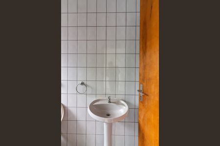 Casa para alugar com 300m², 6 quartos e 3 vagasBanheiro 3