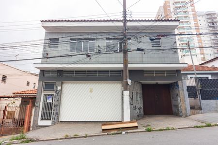 Casa para alugar com 300m², 6 quartos e 3 vagasFachada