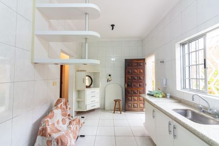 Casa para alugar com 300m², 6 quartos e 3 vagasCozinha 