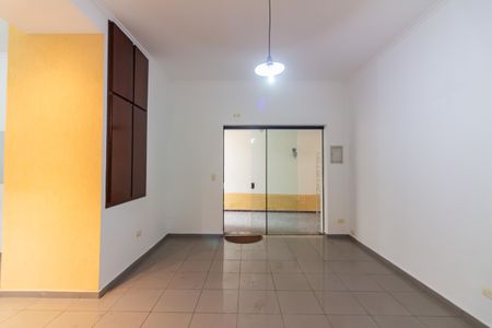 Sala  de casa para alugar com 6 quartos, 300m² em Vila Yara, Osasco