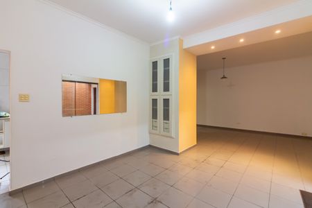 Casa para alugar com 300m², 6 quartos e 3 vagasSala 