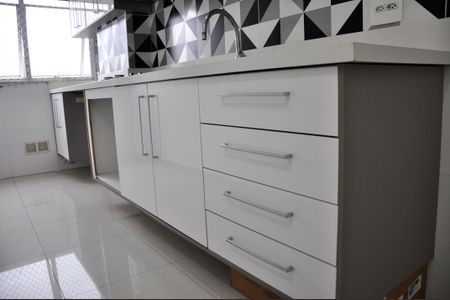 Apartamento para alugar com 51m², 2 quartos e 1 vaga Apartamento para alugar com 51m², 2 quartos e 1 vagaDetalhe - Cozinha