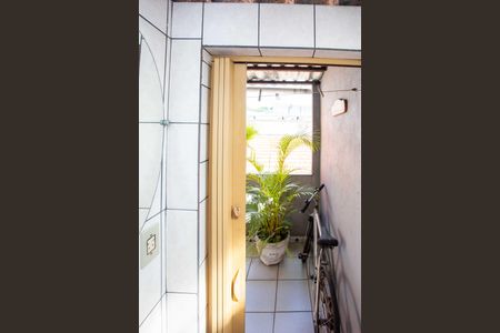 Casa à venda com 134m², 2 quartos e 2 vagasLavabo