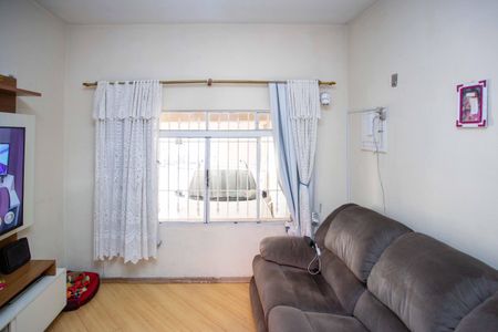 Casa à venda com 134m², 2 quartos e 2 vagasSala de TV