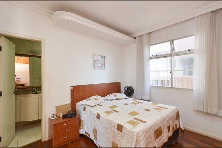 Apartamento à venda com 180m², 4 quartos e 3 vagasSuíte Master Cobertura