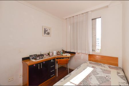 Apartamento à venda com 180m², 4 quartos e 3 vagasQuarto 2