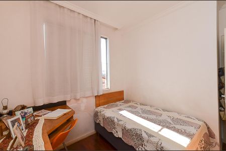 Apartamento à venda com 180m², 4 quartos e 3 vagasQuarto 2