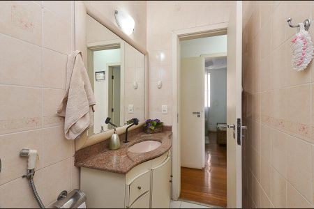 Apartamento à venda com 180m², 4 quartos e 3 vagasBanheiro Social