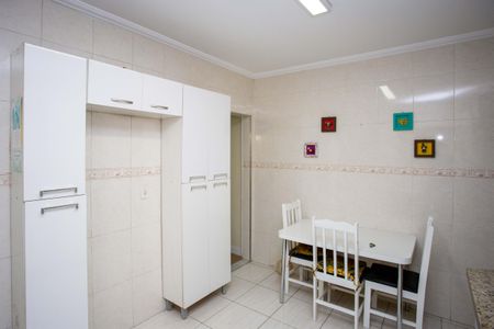 Casa à venda com 150m², 3 quartos e 2 vagasCozinha