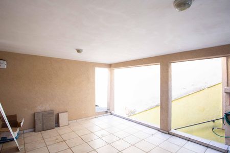 Casa à venda com 150m², 3 quartos e 2 vagasGaragem