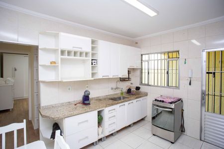 Casa à venda com 150m², 3 quartos e 2 vagasCozinha
