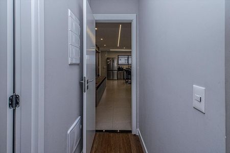 Apartamento à venda com 127m², 3 quartos e 2 vagascorredor para os cômodos_1