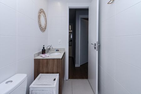 Apartamento à venda com 127m², 3 quartos e 2 vagasbanheiro social_4