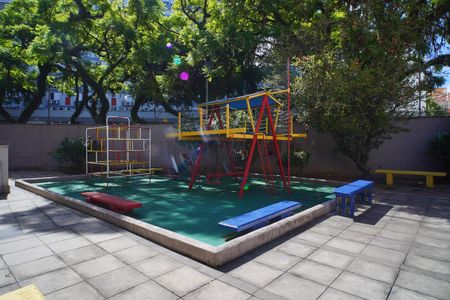 Apartamento para alugar com 42m², 1 quarto e 1 vaga Apartamento para alugar com 42m², 1 quarto e 1 vagaÁrea comum - Playground