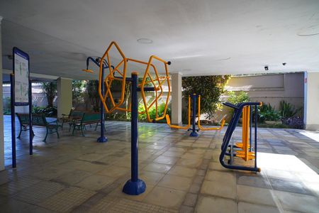 Apartamento para alugar com 42m², 1 quarto e 1 vaga Apartamento para alugar com 42m², 1 quarto e 1 vagaAcademia