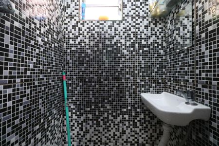 Casa à venda com 84m², 2 quartos e 1 vagaBanheiro