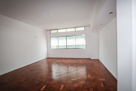 Apartamento para alugar com 167m², 3 quartos e 1 vaga Apartamento para alugar com 167m², 3 quartos e 1 vagaSala